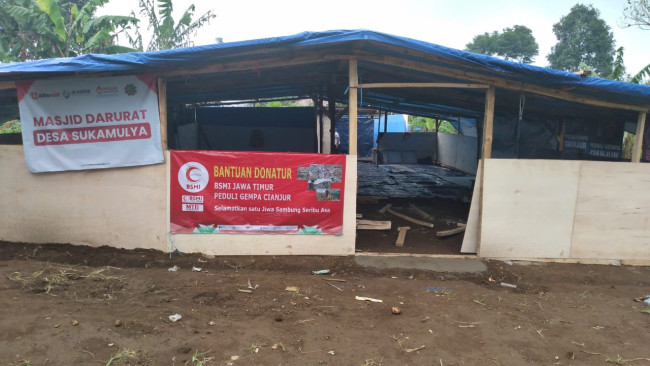 BSMI Jawa Timur Bangun Mushala dan Madrasah Darurat untuk Korban Gempa Cianjur