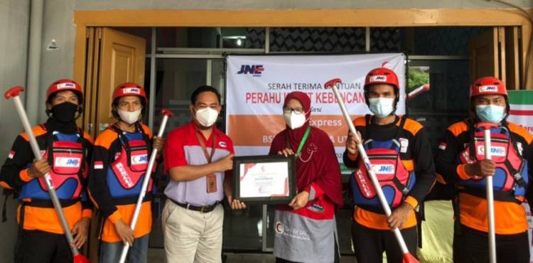 BSMI Sumut Terima Bantuan Perahu Karet dari JNE