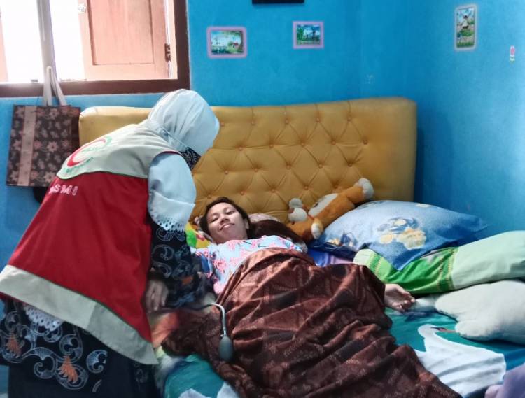 Tim Kesehatan BSMI Layani Pemeriksaan Home Care Bagi Penyintas Semeru