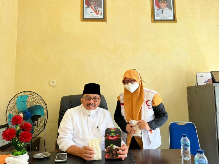 Bupati Pasaman Apresiasi Inovasi Nasi Rendang Vakum BSMI Sumbar untuk Penyintas