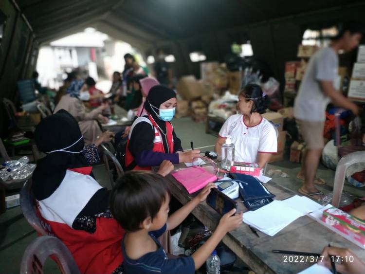 Warga Serang Terserang Penyakit Pasca Banjir, BSMI Gelar Pelayanan Kesehatan