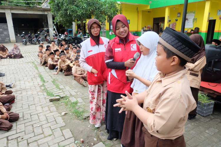 BSMI Kab Serang Sosialisasi Cara Cuci Tangan yang Benar ke SD Khairunnas